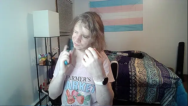 VanFairy526 online show from April 3, 9:40 am