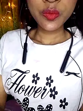 Maliha Chowdhury online show from March 24, 7:30 pm