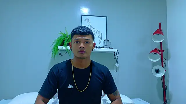 AndrewKenoxx  online show from January 16, 7:40 pm