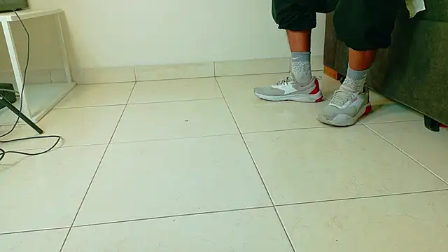 AndrewKenoxx  online show from February 16, 7:32 pm