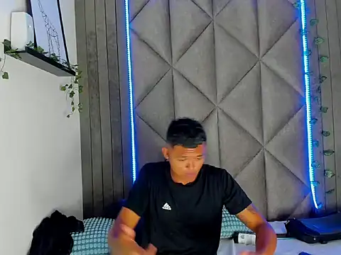 AndrewKenoxx  online show from March 8, 2:04 am