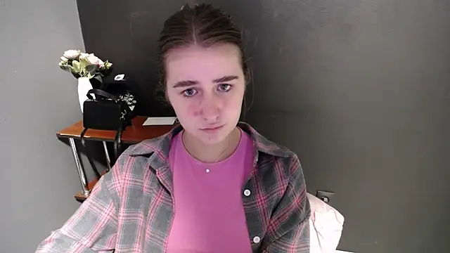 Sunny siren online show from March 12, 1:39 pm