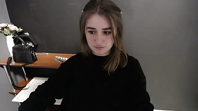 Snapshot of Sunny_siren chatting on April 20, 12:41 pm Sunny siren online show from April 20, 12:41 pm