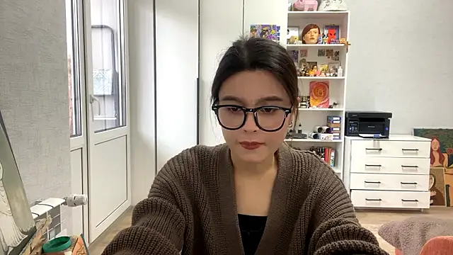 Snapshot of SaintMari chatting on February 6, 12:08 pm SaintMari online show from February 6, 12:08 pm