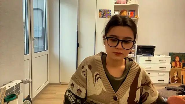 Snapshot of SaintMari chatting on February 8, 12:08 pm SaintMari online show from February 8, 12:08 pm