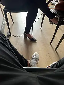 Novinho Pauzudo 18cm online show from March 6, 12:56 pm