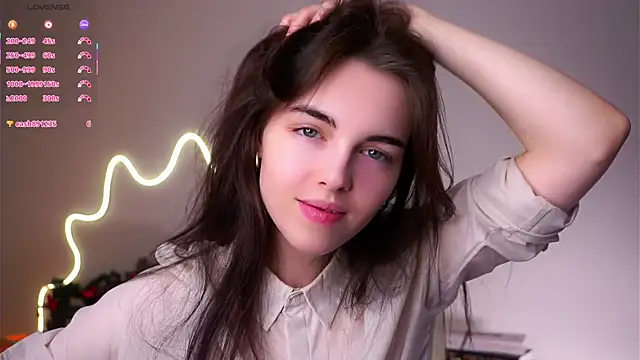 Snapshot of MirnaTellado chatting on February 7, 6:11 pm MirnaTellado online show from February 7, 6:11 pm