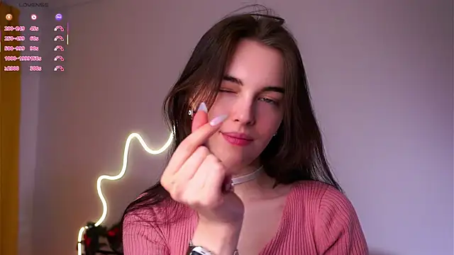 Snapshot of MirnaTellado chatting on February 8, 6:11 pm MirnaTellado online show from February 8, 6:11 pm