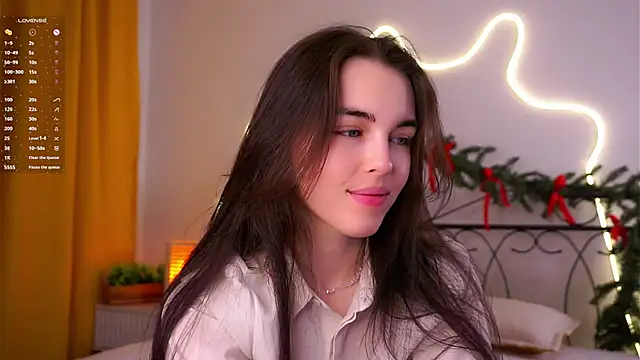 Snapshot of MirnaTellado chatting on February 24, 6:28 pm MirnaTellado online show from February 24, 6:28 pm