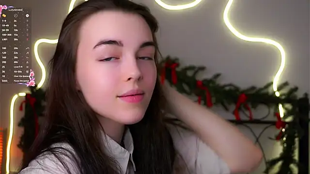 Snapshot of MirnaTellado chatting on February 28, 7:04 pm MirnaTellado online show from February 28, 7:04 pm