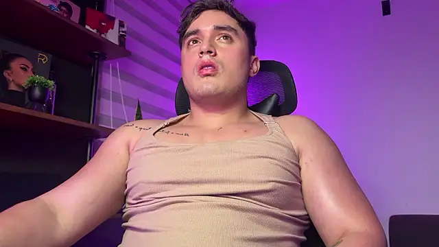 Snapshot of Robyn_Rocki chatting on February 3, 2:53 am Robyn Rocki online show from February 3, 2:53 am