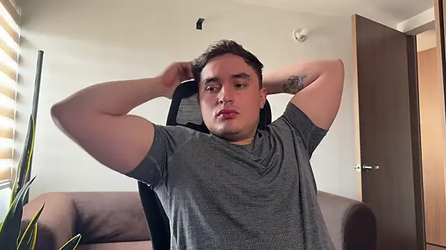 Snapshot of Robyn_Rocki chatting on February 3, 4:56 pm Robyn Rocki online show from February 3, 4:56 pm