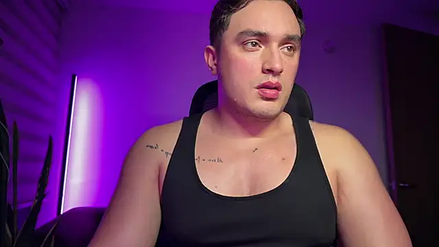 Snapshot of Robyn_Rocki chatting on February 5, 3:00 am Robyn Rocki online show from February 5, 3:00 am