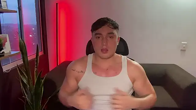 Snapshot of Robyn_Rocki chatting on February 15, 11:12 pm Robyn Rocki online show from February 15, 11:12 pm