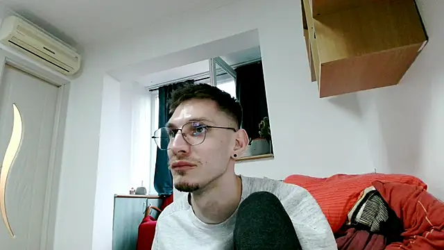 Crista-Elio online show from February 21, 3:02 pm