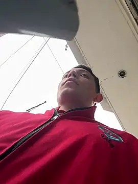 santiObrero online show from April 16, 9:39 pm