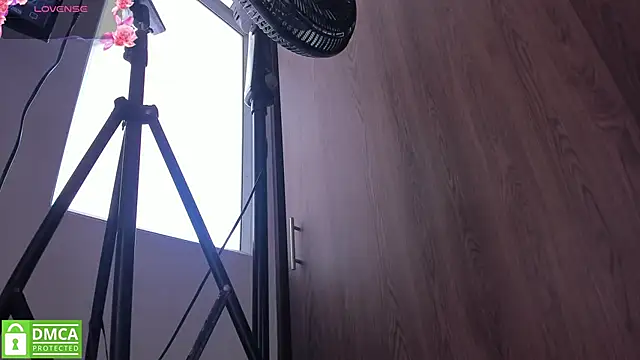 Zamahara Rodriguez online show from April 4, 7:44 pm