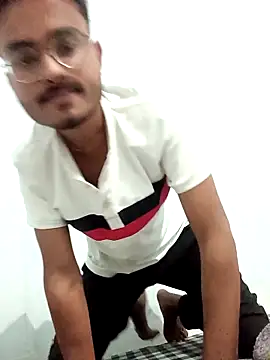 sdgjjkkmm online show from February 24, 4:49 pm