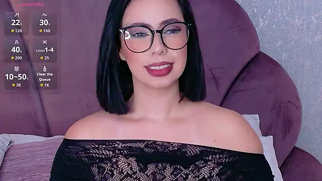 Sienna-Gold online show from June 3, 2:33 pm