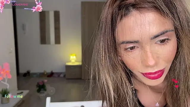 AyanaLys online show from April 10, 3:17 pm