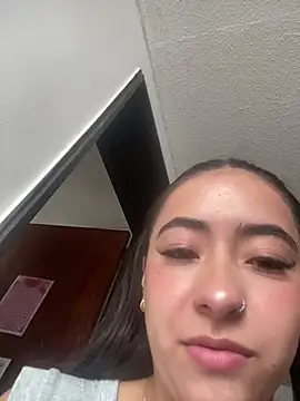 Snapshot of AuroraJohns_Pink chatting on February 8, 8:34 pm AuroraJohns Pink online show from February 8, 8:34 pm