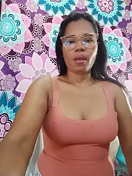 Snapshot of Yandris_1212 chatting on June 29, 1:55 pm Yandris 1212 online show from June 29, 1:55 pm
