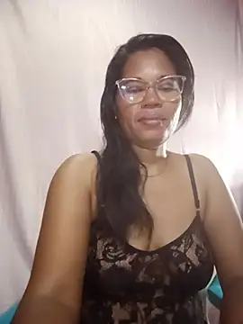 Snapshot of Yandris_1212 chatting on July 15, 1:44 am Yandris 1212 online show from July 15, 1:44 am