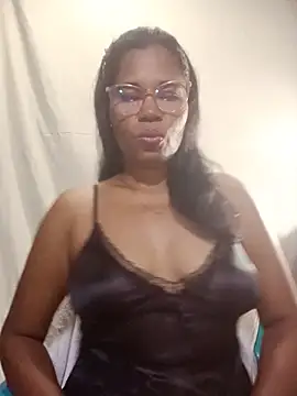 Snapshot of Yandris_1212 chatting on August 1, 12:43 am Yandris 1212 online show from August 1, 12:43 am