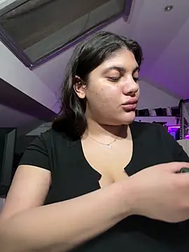 Snapshot of MinaKhalina chatting on February 10, 8:02 pm MinaKhalina online show from February 10, 8:02 pm