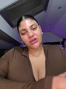 Snapshot of MinaKhalina chatting on February 18, 11:22 pm MinaKhalina online show from February 18, 11:22 pm