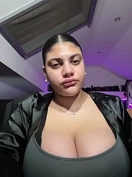 Snapshot of MinaKhalina chatting on February 26, 11:04 pm MinaKhalina online show from February 26, 11:04 pm