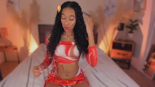 KaryMooon online show from March 31, 10:10 pm