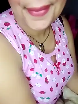 Snapshot of Naughty-Yousra chatting on February 7, 5:44 am Naughty-Yousra online show from February 7, 5:44 am