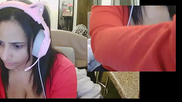 Snapshot of ohhiyou chatting on February 9, 12:03 am ohhiyou online show from February 9, 12:03 am