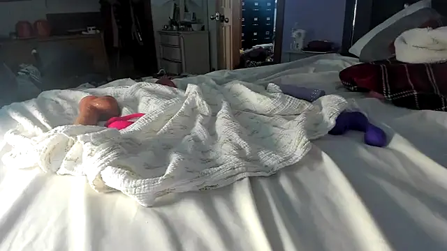 Snapshot of LindseyFAFO chatting on February 8, 5:16 pm LindseyFAFO online show from February 8, 5:16 pm