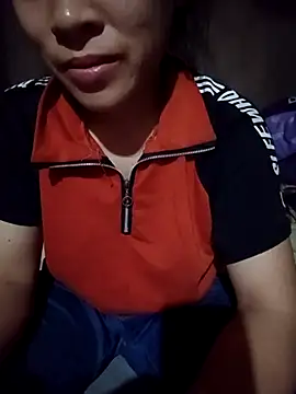 Snapshot of Hari-saka chatting on May 16, 1:32 pm Hari-saka online show from May 16, 1:32 pm