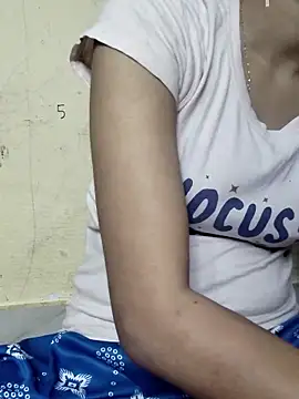 Snapshot of annugirl chatting on February 20, 11:22 am annugirl online show from February 20, 11:22 am