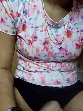 Snapshot of annugirl chatting on March 2, 1:51 pm annugirl online show from March 2, 1:51 pm