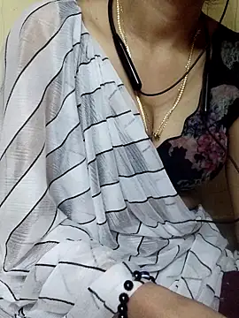 Snapshot of annugirl chatting on March 3, 8:20 am annugirl online show from March 3, 8:20 am