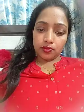 Snapshot of Hot-Tinaa chatting on February 19, 2:57 pm Hot-Tinaa online show from February 19, 2:57 pm