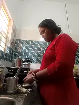 Snapshot of Hot-Tinaa chatting on February 20, 7:54 am Hot-Tinaa online show from February 20, 7:54 am