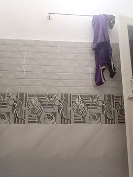 Hot-Tinaa online show from March 30, 6:03 am