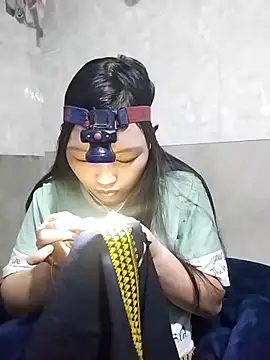 Snapshot of lia-coy chatting on February 8, 2:48 am lia-coy online show from February 8, 2:48 am