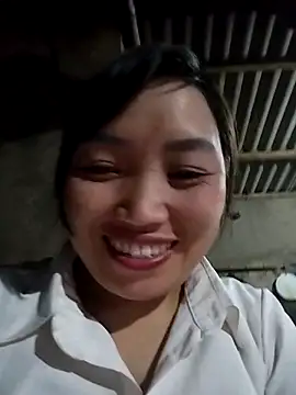 Snapshot of lia-coy chatting on February 13, 2:35 pm lia-coy online show from February 13, 2:35 pm