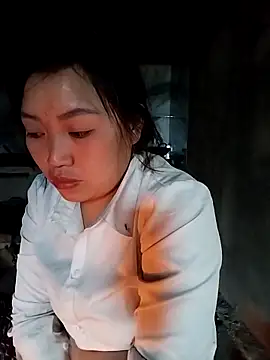 Snapshot of lia-coy chatting on February 16, 12:51 am lia-coy online show from February 16, 12:51 am