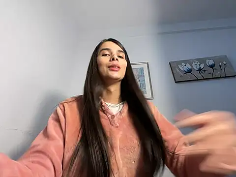 Snapshot of Lily_WellGifted chatting on February 3, 9:42 pm Lily WellGifted online show from February 3, 9:42 pm