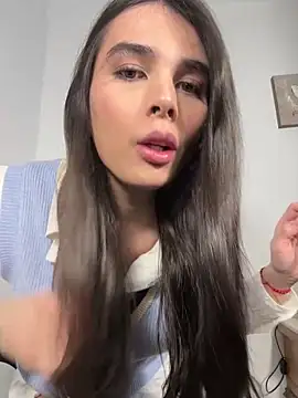 Snapshot of Lily_WellGifted chatting on February 12, 12:44 pm Lily WellGifted online show from February 12, 12:44 pm