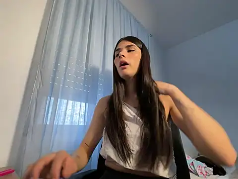 Snapshot of Lily_WellGifted chatting on March 14, 3:39 pm Lily WellGifted online show from March 14, 3:39 pm