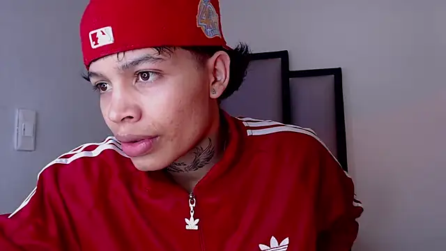 Dogan Renzo0 online show from February 18, 11:50 am