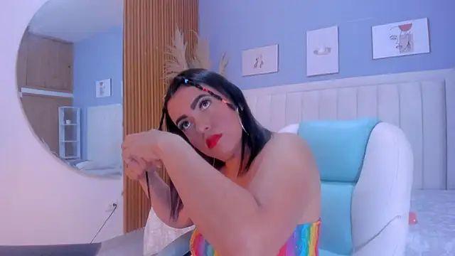 Snapshot of helen_jonesx chatting on February 12, 12:11 pm helen jonesx online show from February 12, 12:11 pm